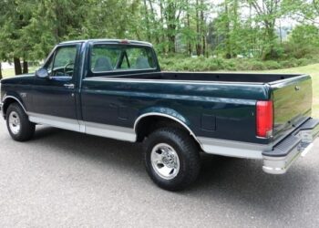 1995 Ford F-150 XL 5-Speed at No Reserve