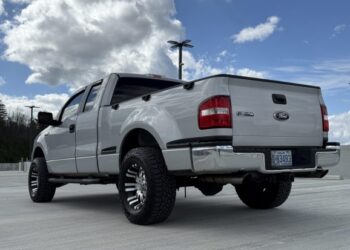 45k-Mile 2007 Ford F-150 XLT SuperCab Flareside 4×4 at No Reserve