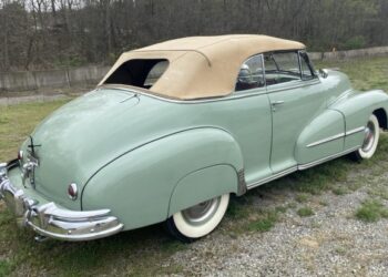 1948 Pontiac Deluxe Torpedo Convertible 