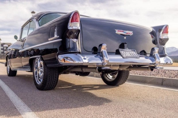 5.7L LT1–Powered 1955 Chevrolet 210 2-Door Hardtop 6-Speed