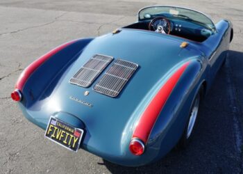 2,332cc-Powered Porsche 550 Spyder Replica by Vintage Motorcars