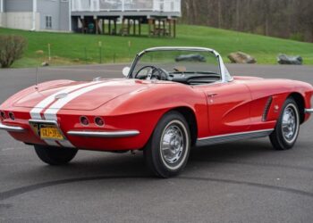 1962 Chevrolet Corvette 327/360 Fuelie 4-Speed at No Reserve
