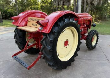 1962 Porsche-Diesel Super 329 Tractor 4×4 Conversion