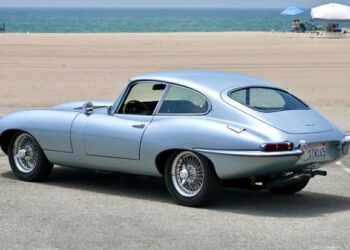 1964 Jaguar XKE Series I 3.8 Coupe 5-Speed