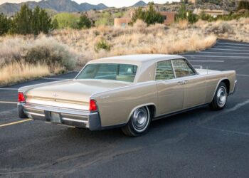 1964 Lincoln Continental Sedan at No Reserve