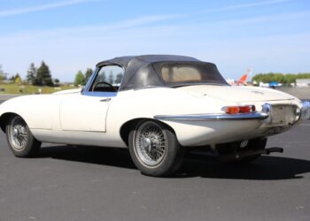 1967 Jaguar XKE Series I 4.2 Roadster Project