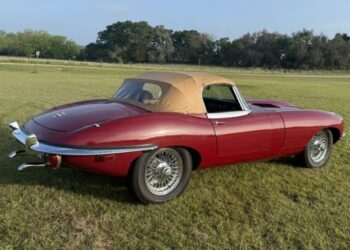 1969 Jaguar XKE Series II Roadster