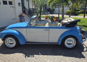 1971 Volkswagen Super Beetle Convertible at No Reserve