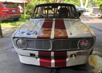 1971 Volvo 142E SCCA H-Production Race Car w/Haulmark 24′ Enclosed Trailer at No Reserve