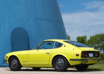 Vintage Restoration Program 1972 Datsun 240Z 4-Speed