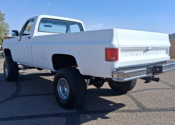 Vortec-Powered 1973 Chevrolet K20 Cheyenne 4×4 at No Reserve