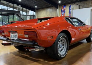 1974 DeTomaso Pantera L