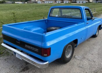 Modified 1974 Chevrolet C10 Custom Deluxe