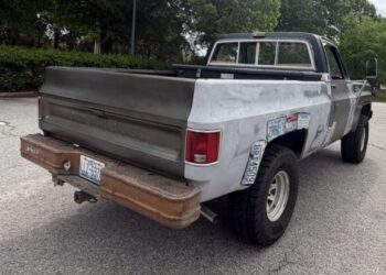 1976 GMC K1500 Sierra Grande 4×4 at No Reserve