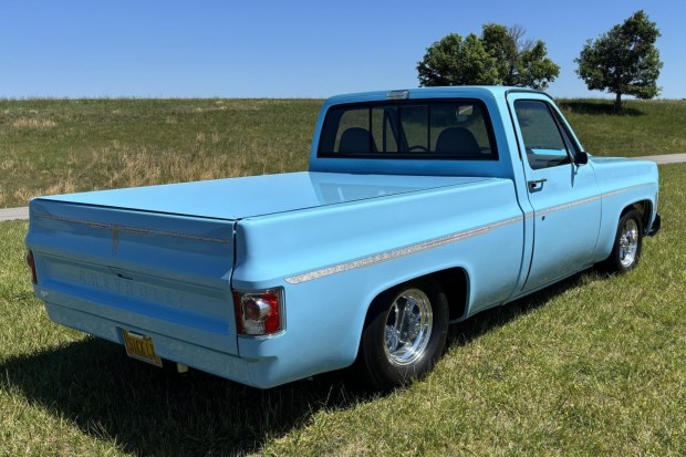 Pro Street—Style 1977 Chevrolet C10 Pickup
