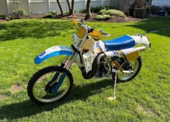 1984 Husqvarna 400 WR at No Reserve