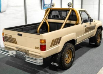 1985 Toyota Pickup SR5 4×4 5-Speed