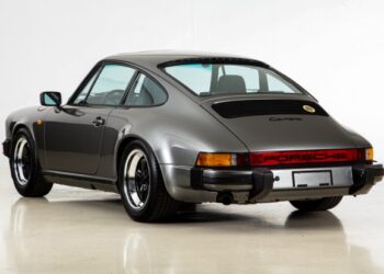 RoW 1986 Porsche 911 Carrera Coupe
