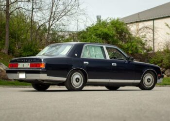 1998 Toyota Century at No Reserve