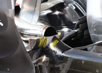 FIA targets F1 exhaust wing ban