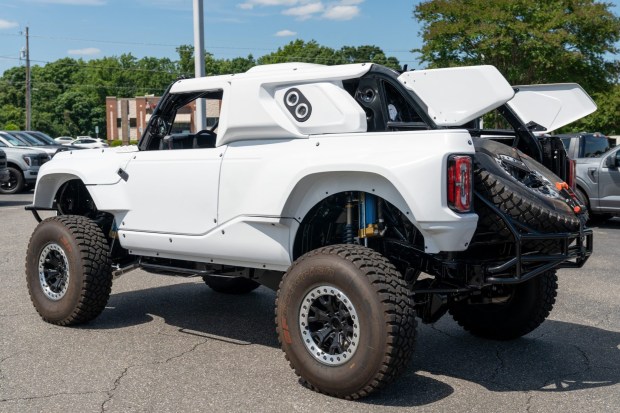 2023 Ford Bronco DR