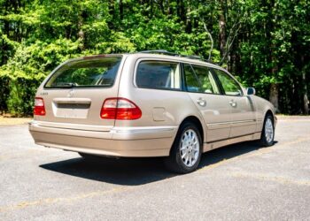 2000 Mercedes-Benz E320 Wagon at No Reserve