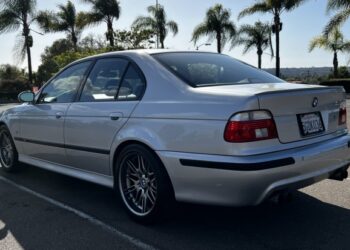 2003 BMW M5