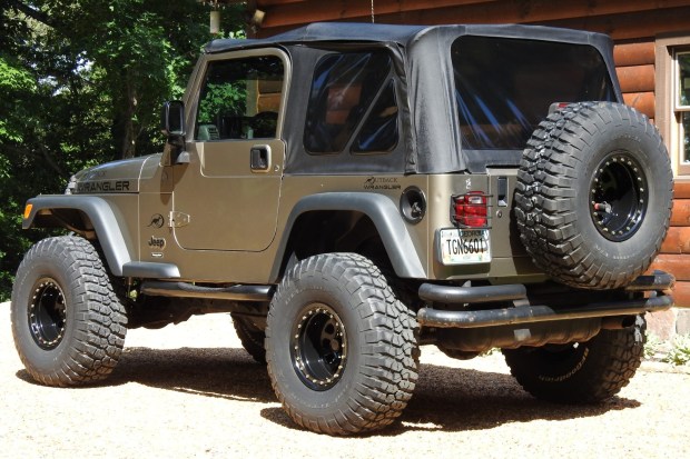2004 Jeep Wrangler X 4.0 5-Speed at No Reserve