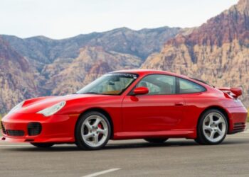 2005 Porsche 911 Carrera 4S Coupe 6-Speed