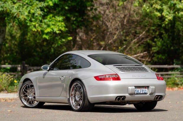 2005 Porsche 911 Carrera S Coupe 6-Speed