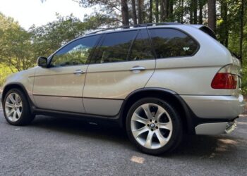 12k-Mile 2006 BMW X5 4.8is