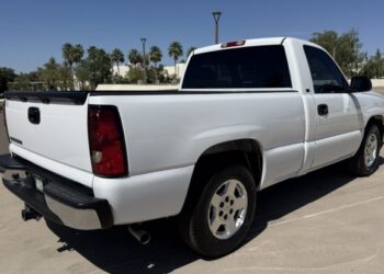 32k-Mile 2006 Chevrolet Silverado 1500 LT