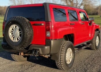 2006 Hummer H3 at No Reserve