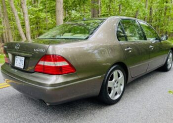 2006 Lexus LS430 at No Reserve