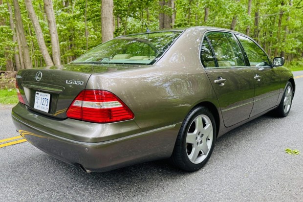 2006 Lexus LS430 at No Reserve
