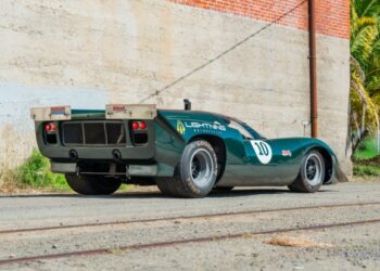 2006 Lola T70 Mk IIIB Re-Creation by McClendon International