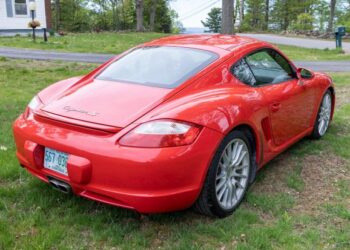 2006 Porsche Cayman S 6-Speed at No Reserve