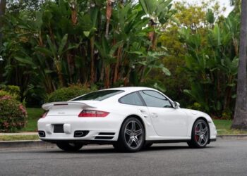 3,400-Mile 2007 Porsche 911 Turbo Coupe 6-Speed