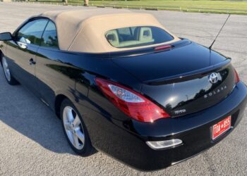 29k-Mile 2007 Toyota Camry Solara SLE V6 Convertible at No Reserve