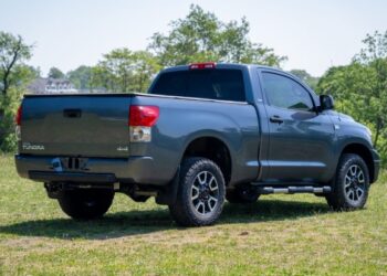25k-Mile 2008 Toyota Tundra SR5 4×4 at No Reserve