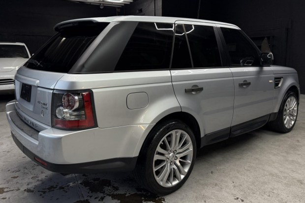 2010 Land Rover Range Rover Sport HSE at No Reserve