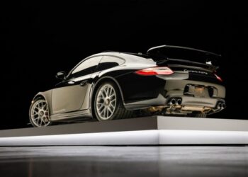 17k-Mile 2012 Porsche 911 Carrera 4 GTS