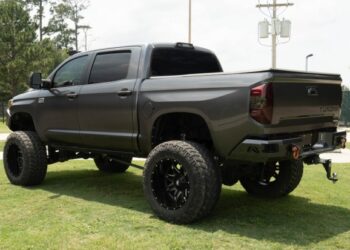 Modified 2014 Toyota Tundra 1794 Edition CrewMax 4×4