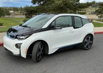 49k-MIle 2015 BMW i3 REx at No Reserve