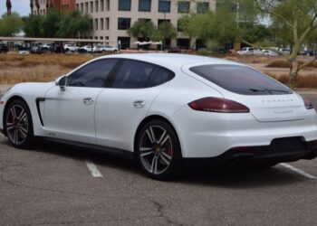 2016 Porsche Panamera GTS
