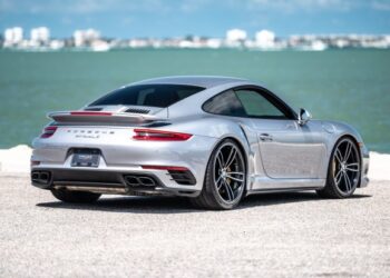 2017 Porsche 911 Turbo S Coupe