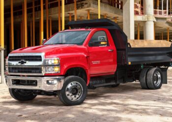Chevrolet Walks Away From Its Biggest Silverado Trucks As Sales Slide
