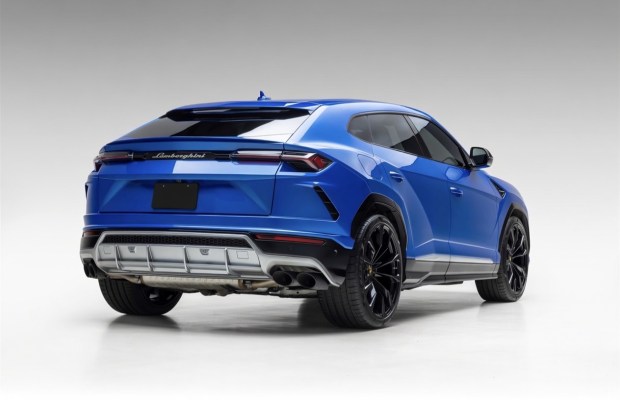 2019 Lamborghini Urus at No Reserve