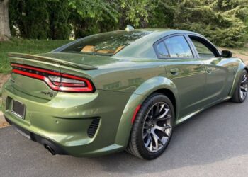 3,300-Mile 2022 Dodge Charger SRT Hellcat Widebody