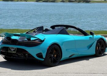 2024 McLaren 750S Spider